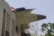 黑龙江印度一波音787客机坠毁机上242人、地面5名学生遇难！我驻印度使馆：机上无中国籍乘客